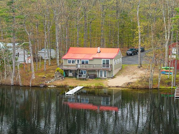 4th image of 110 Pickerel Pond Road