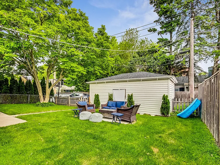 2106 Lake Ave — Photo 48