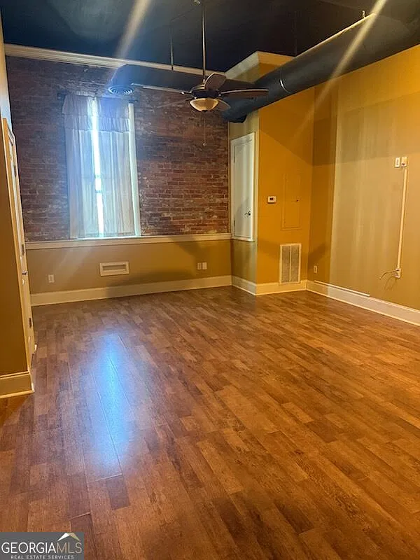 1 bed, 1.0 bath, 800 sqft, $900 — Photo 1