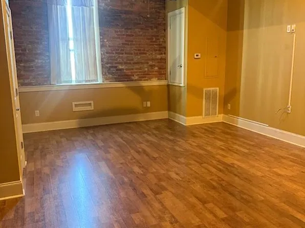 124 W Madison St #B, Dublin, GA 31021