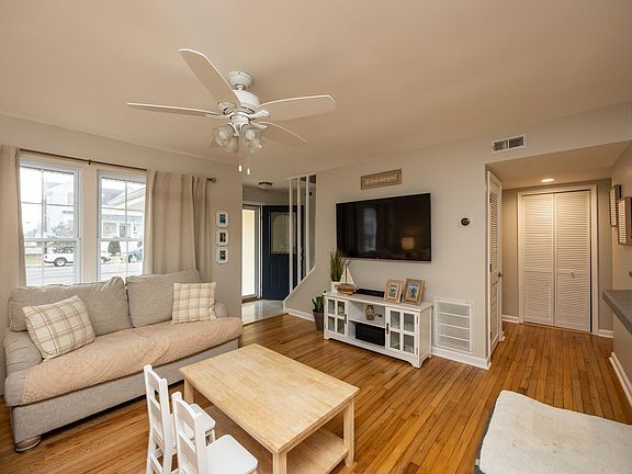4th image of 5416 Bay Ave