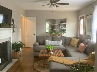 30 Canterbury Rd, Asheville, NC 28805