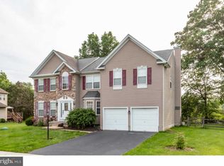 1819 Mayflower Dr, Quakertown, PA 18951