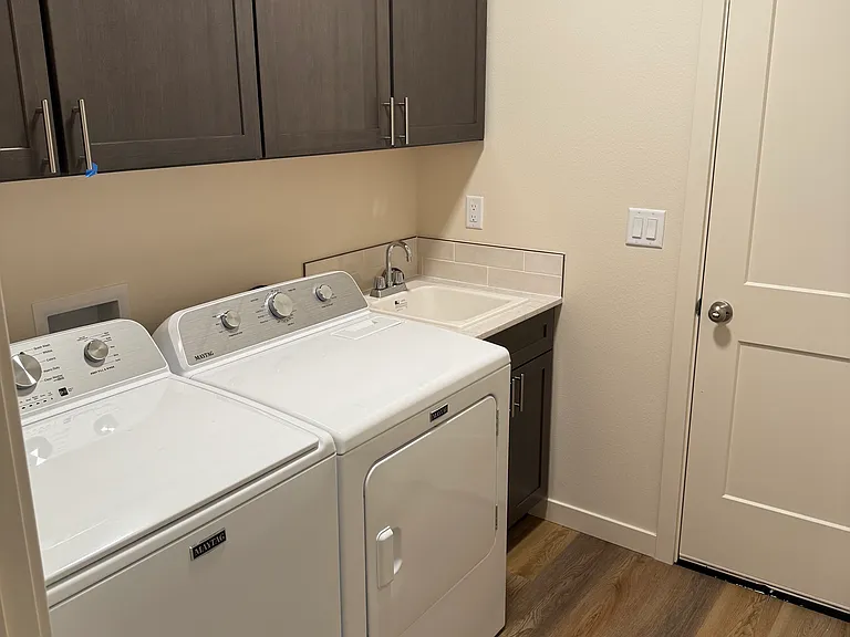 519 S Dorsing St — Photo 5