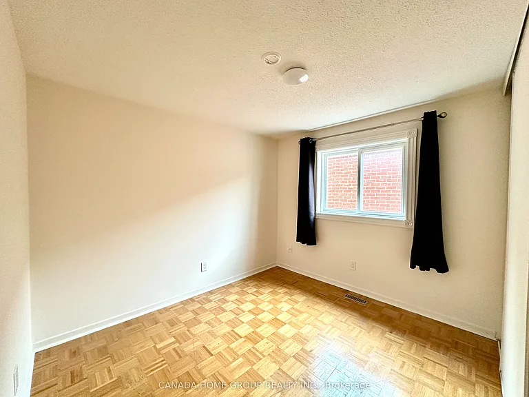 303 Riel Dr — Photo 20