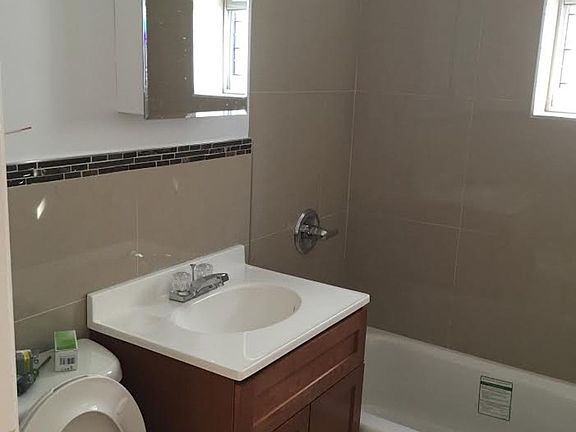 5th image of 3977 51st St APT B10