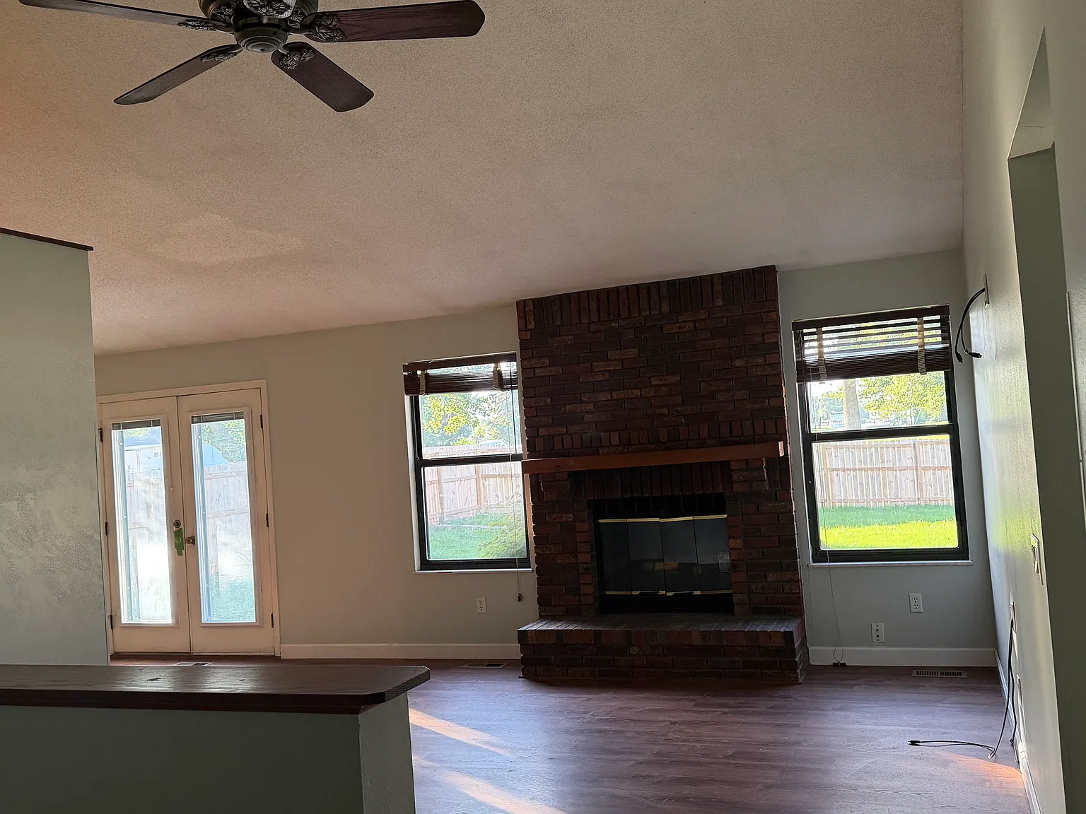 3 bed, 1175 sqft, $1,925 — Photo 4