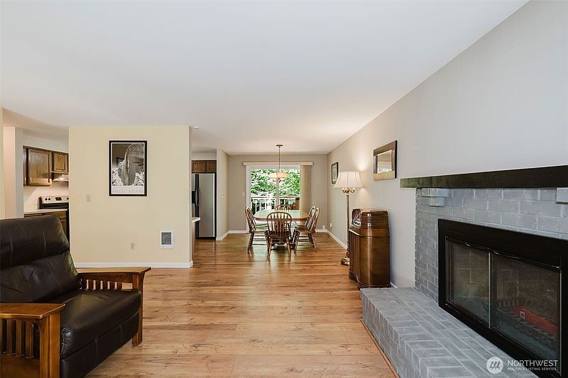 5th image of 7450 Jason Lane SE