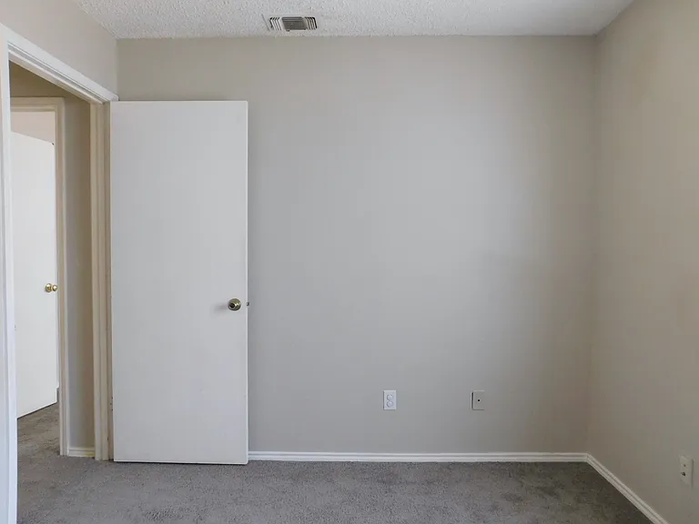 404 Pace Dr — Photo 18