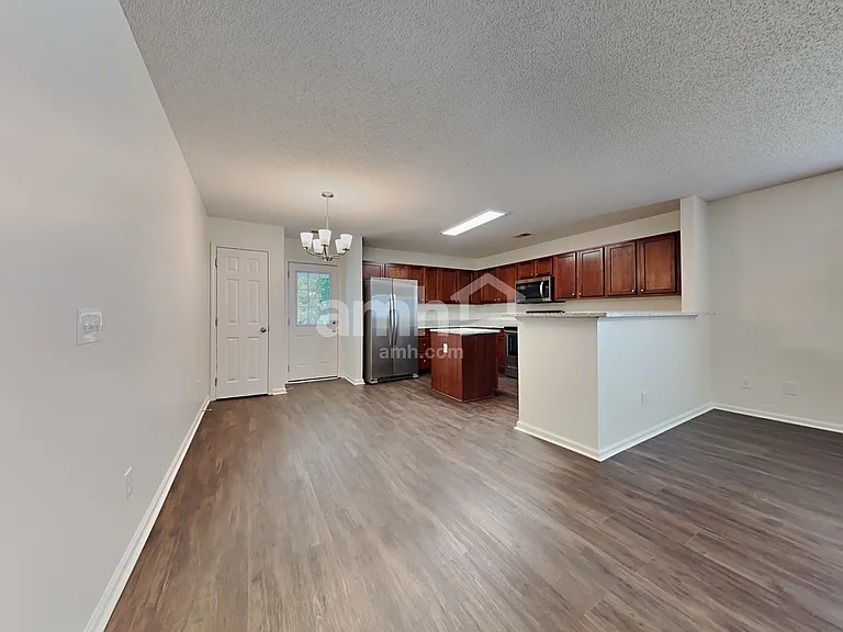 118 Larkspur Dr — Photo 4