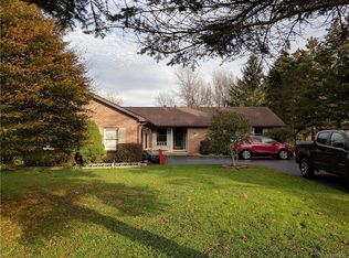 5566 Homestead Rd, Hamburg, NY 14075