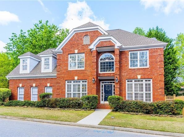 2242 Lenox Walk