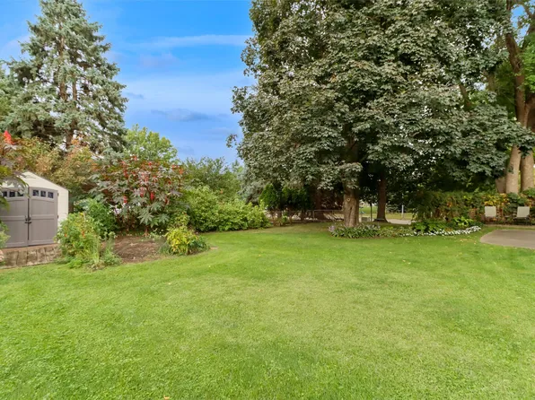 1007 Marcourt Ln, West Des Moines, IA 50266