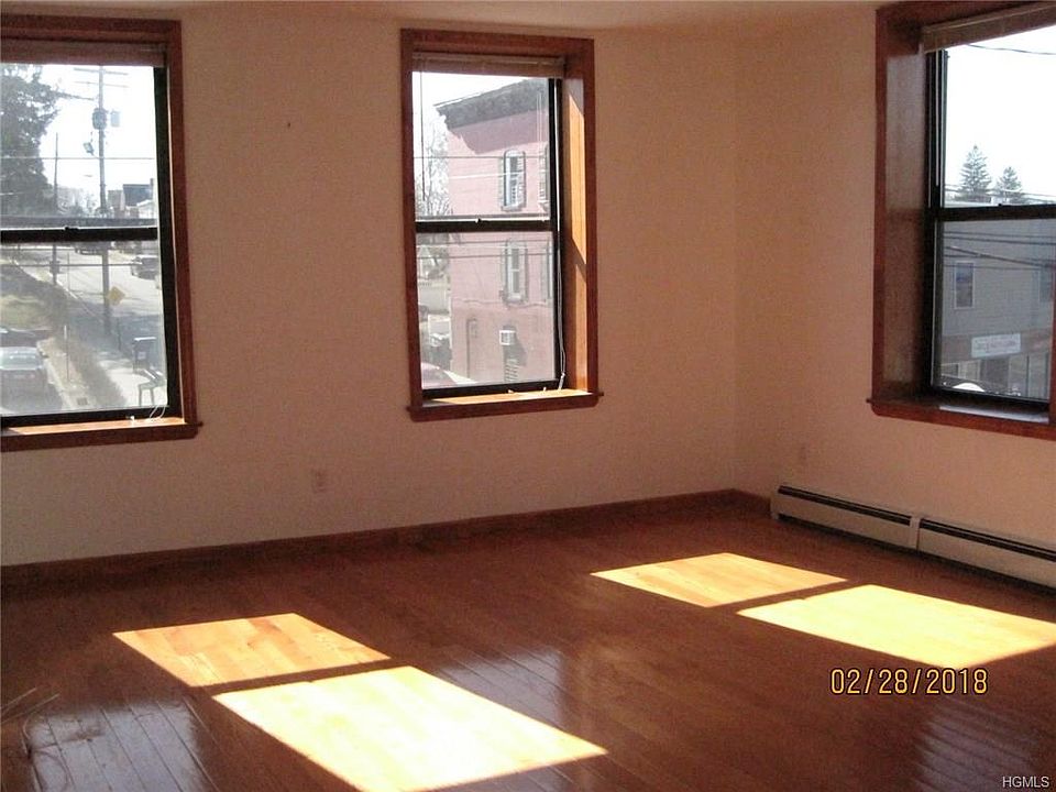 1st image of 1 Orange Ave APT 1