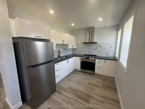 243 Dufferin St, Fort Erie, ON L2A 2T7