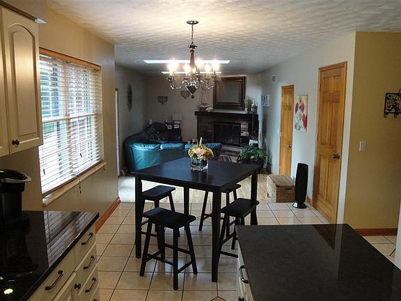 4th image of 4519 Sandra Lee Ln