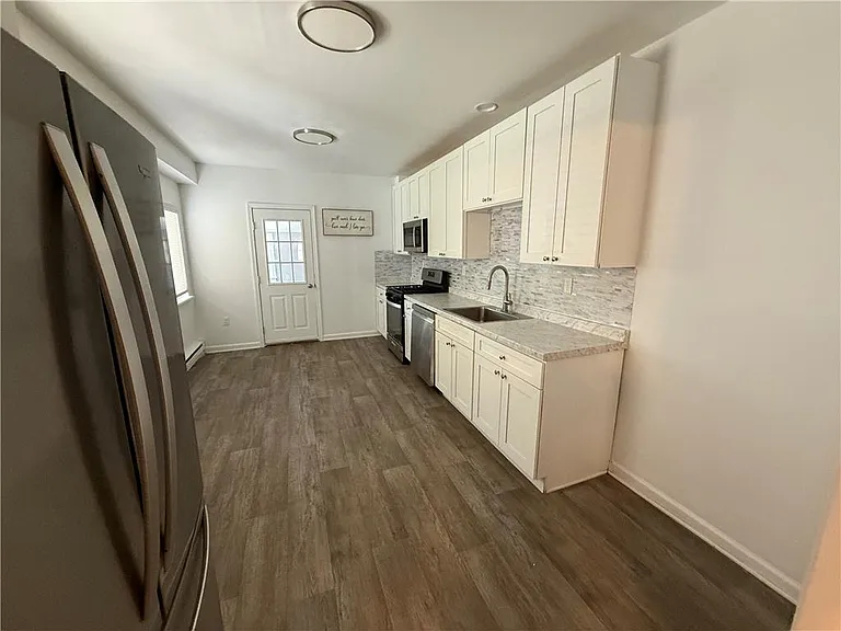 452 Hanover Ave — Photo 10