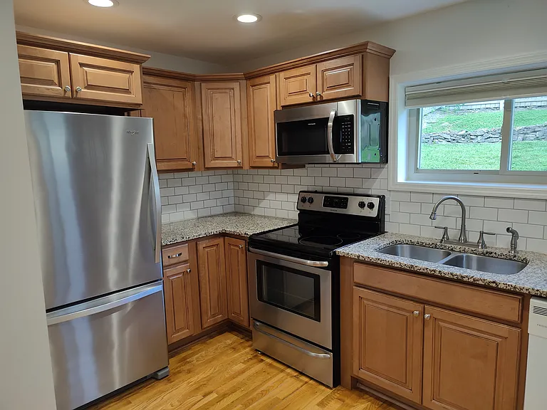 3434 Walworth Ave — Photo 5