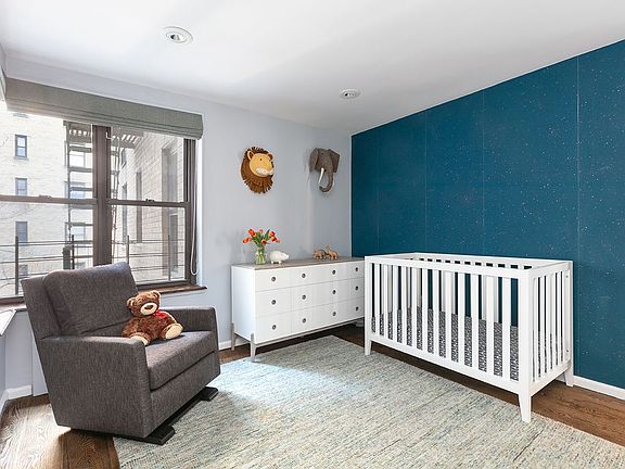 5th image of 305 E 72nd St APT 4GN
