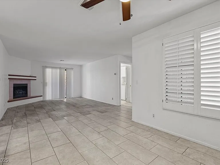 2623 S Durango Dr #102 — Photo 7