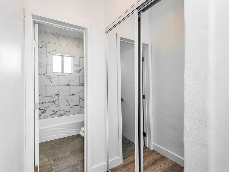 1439 N Curson Ave — Photo 38