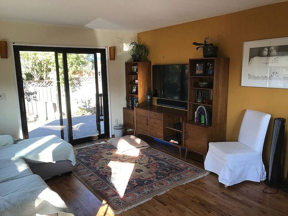 1st image of 1970 16th Ave