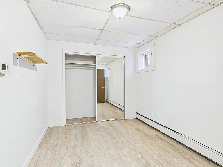 2763 Mack Blvd #4 — Photo 8
