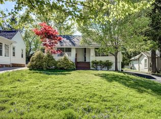 1548 Biltmore Rd, Lyndhurst, OH 44124