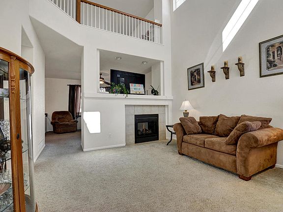 4th image of 8030 Windrow Ct