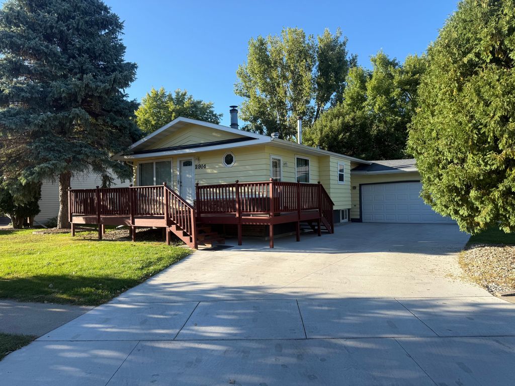 2914 Shadow Rd - Property Image