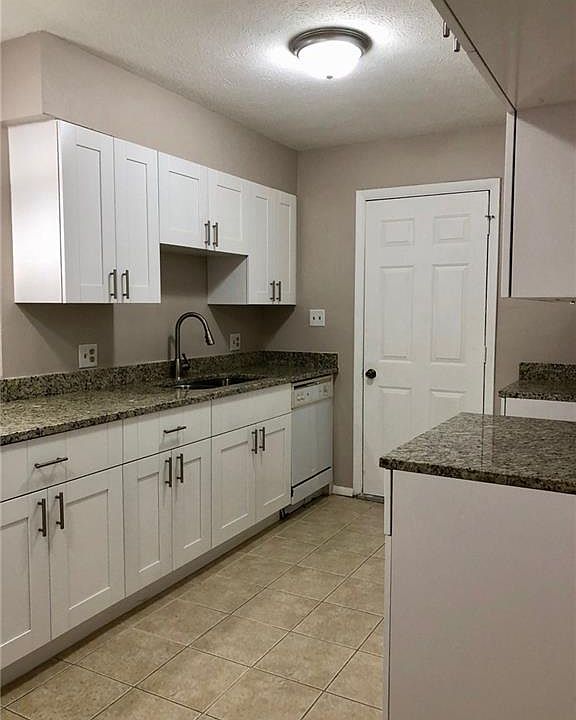 1st image of 1245 SE 8th St APT C