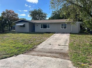 1525 Lindale Cir, Lehigh Acres, FL 33936