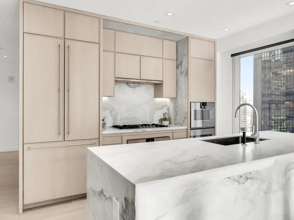 138 East 50th Street image 33 of 69