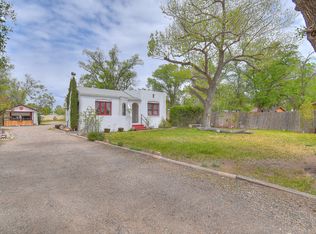 807 Armijo Rd SW, Albuquerque, NM 87105