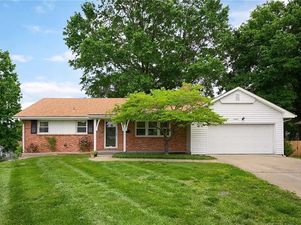 11912 E 40th Ter S, Independence, MO 64052