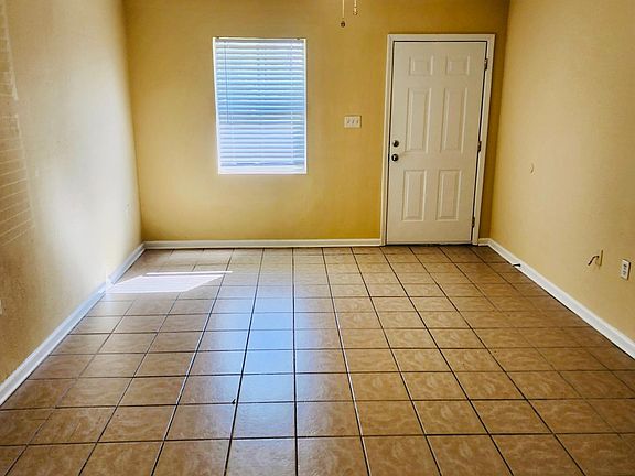 3rd image of 417 Erika Ln APT 2