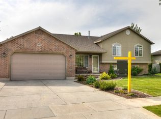 1896 S 2590 W, Syracuse, UT 84075