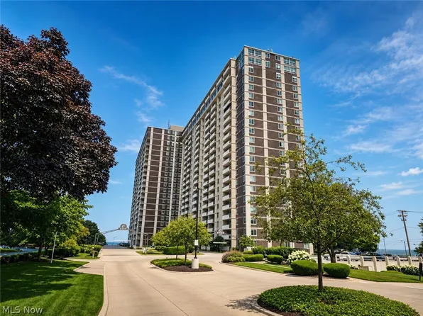 (undisclosed Address), Lakewood, OH 44107