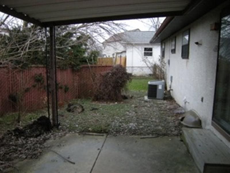 2nd image of 3156 Kingswood Dr