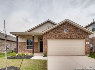 7939 Headwaters Trl, San Antonio, TX 78254