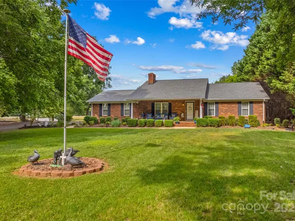 648 Odell School Rd, Concord, NC 28027