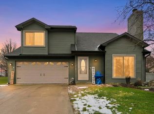 2106 Logan Ct, Kendallville, IN 46755