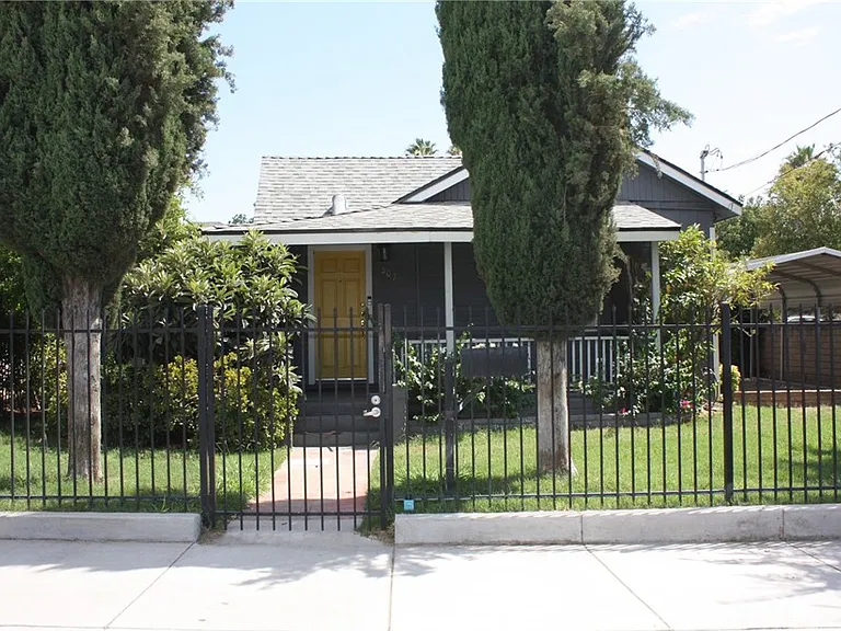 507 W State St — Photo 1