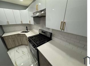 67 9th Ave Floor 2, East Orange, NJ 07018