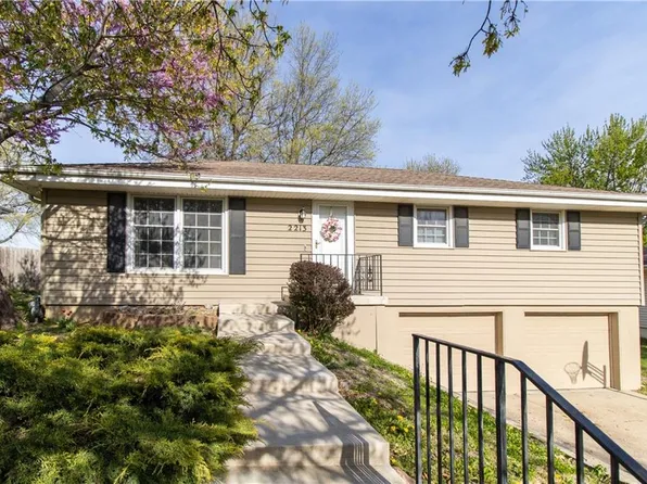 2213 N Leonard Rd, Saint Joseph, MO 64506