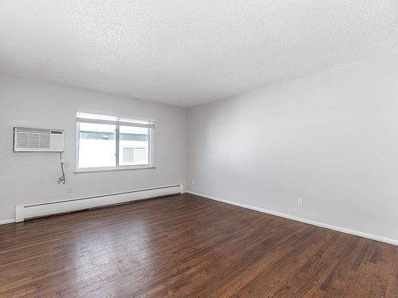 5th image of 1400 Moline St #9c54fdab6