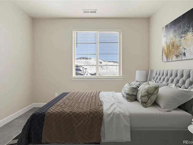 10659 Montecito Dr — Photo 24