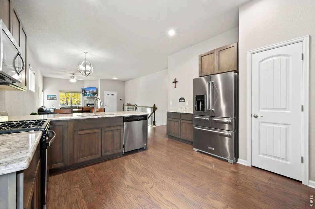 552 Newton Dr