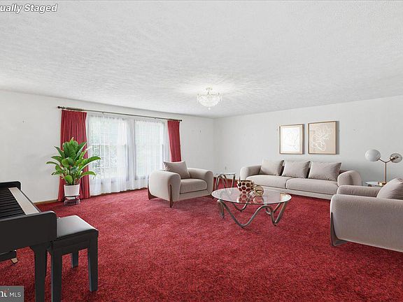 5th image of 1048 Bishop Walsh Rd