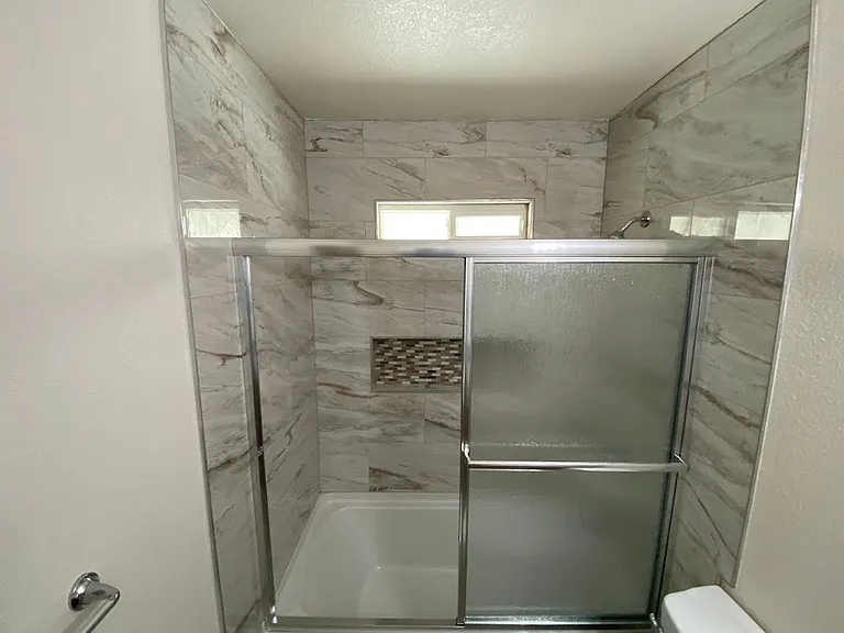 9898 Meteor Dr — Photo 10